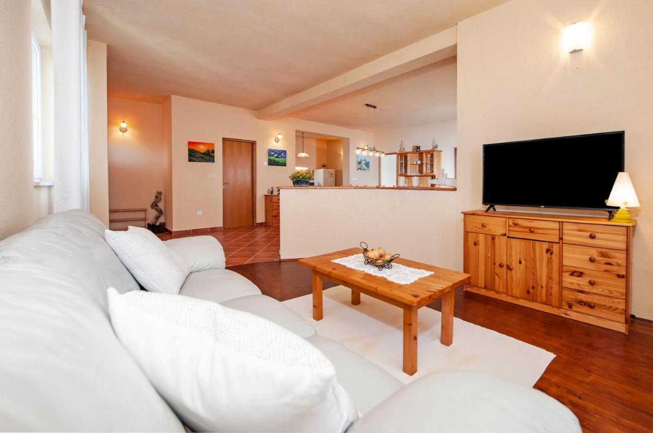 Apartments Fra & Mar With Swimming Pool In 2025 Sorici エクステリア 写真
